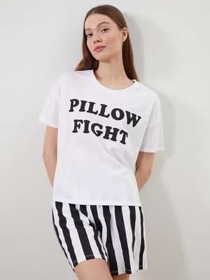 Lc Waikiki Yeni Sezon Bisiklet Yaka Baskılı Kadın Şortlu Pijama Takımı