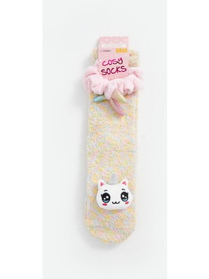 Lc Waikiki Yeni Sezon Kaydırmaz Tabanlı Kız Çocuk Ev Çorabı ve Toka