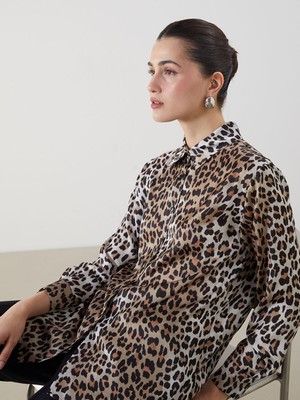Lc Waikiki Yeni Sezon Leopar Desenli Saten Kadın Gömlek Tunik