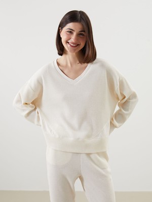 Lc Waikiki Yeni Sezon V Yaka Kendinden Desenli Oversize Kadın Pijama Üstü