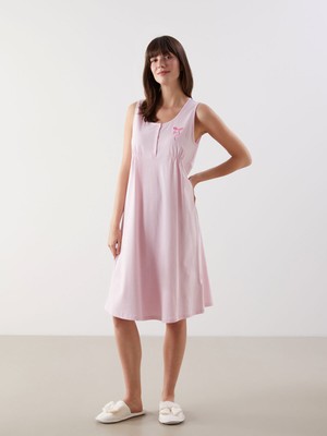 Lc Waikiki Yeni Sezon U Yaka Fiyonk Nakışlı Hamile Gecelik