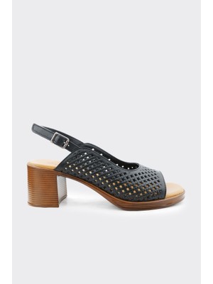 Derinet Lazer Kesim Hakiki Deri Kadın Sandalet