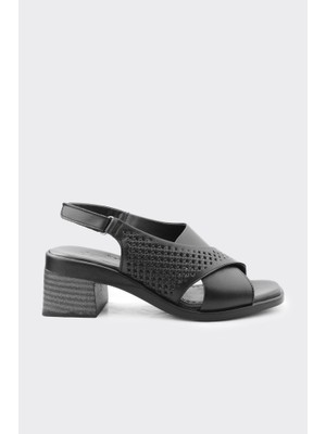 Derinet Hakiki Deri Cırtlı Kadın Sandalet