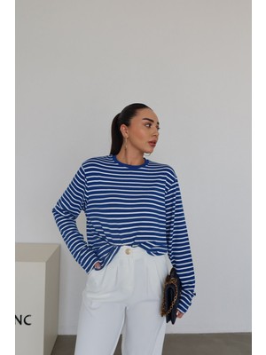 Özge Özgenç Çizgili Oversize Basic Sweat