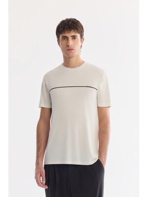 AVVA Erkek Ekru Bisiklet Yaka Baskılı Soft Touch Regular Fit T-Shirt A61Y1060