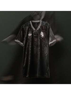 Juventus 2025/26 Yeni Sezon Isimsiz Alternatif Forması (Yeni Sezon)