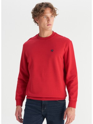 Wrangler Bisiklet Yaka Kırmızı Erkek Sweatshırt TW2520255A47 Kırmızı Sweatshirt