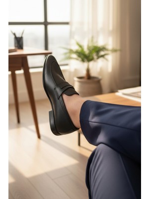 Enoch Hakiki Deri Mikro Dokulu ve Klasik Bant Detaylı Erkek Comfort Loafer