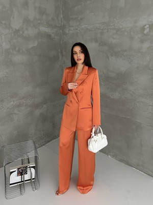 Vuntal Sırt Detaylı Saten Lazer Takım Elbise