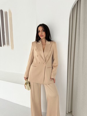 Vuntal Sırt Detaylı Saten Lazer Takım Elbise