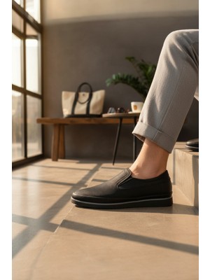 Enoch Hakiki Deri Siyah Lazer Kesim Detaylı Erkek Comfort Loafer