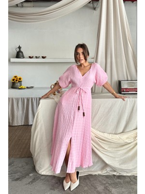 Adisia V Yaka Bel Boncuk Bağlamalı Müslin Elbise Yırtmaç Detaylı - Pembe