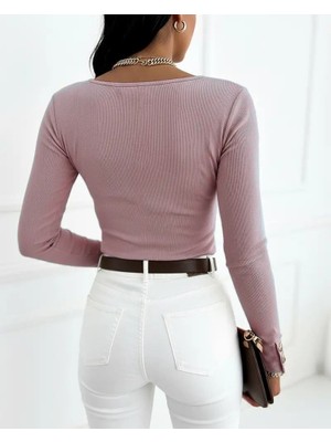 Adisia Kadın Uzun Kollu Yakadan Açık ve Düğme Detaylı Kaşkorse Bluz