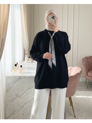 Modamorfo Yuvarlak Yaka Fularlı Salaş Triko Tunik    -Siyah