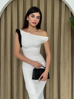 Çamaşır Kenti Jovani Omuz Detaylı Elbise