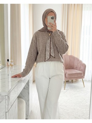 Modamorfo Fularlı Yumoş Triko Kazak    -Açık Vizon