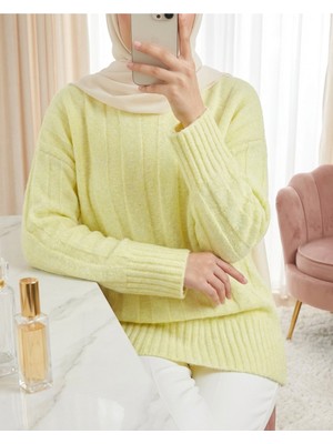 Modamorfo Yarım Boğazlı Şerit Desenli Yumoş Triko Kazak -Sarı