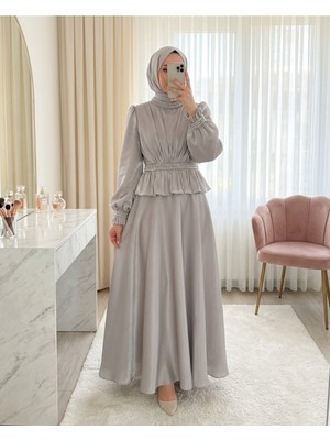 Modamorfo Beli Volan Detaylı Taşlı Janjan Saten Abiye -Taş