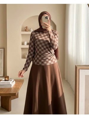 Modamorfo Yanı Tokalı Ekose Desenli Bluz -Kahve