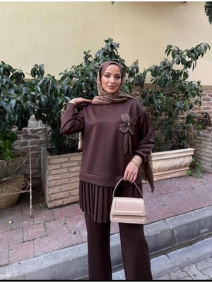 Gala Stil Gala Çiçek Detaylı Pileli Kadın Takım