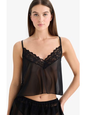 DeFacto Regular Fit Dantel Detaylı İnce Askılı Tül Üst G1176AX25WN