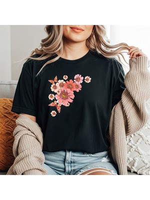 herkesemoda Pembe Çiçekler Baskı Detaylı Basic T-Shirt