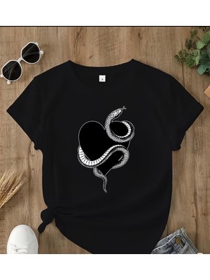 herkesemoda Kalp ve Yılan  Baskı Detaylı Basic T-Shirt