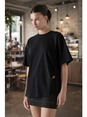Tarz Cool Kadın Siyah Hollow Tasarım Salaş Tişört