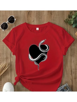 herkesemoda Kalp ve Yılan  Baskı Detaylı Basic T-Shirt