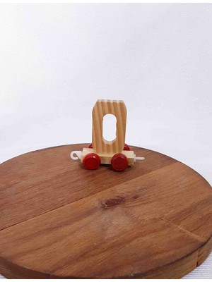 Lal Dizayn Dekoratif Tekerlekli Ahşap Harf - O