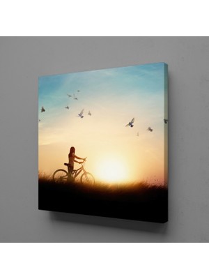 Technopa BİSİKLET SÜREN KIZ KANVAS TABLO - 200x200cm