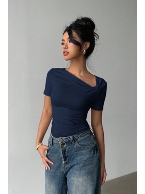 Tarz Cool Kadın Beyaz Çapraz Yaka Kısa Kollu Slim Fit Bluz