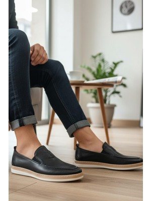 Enoch Hakiki Deri Mokan Dikişli ve Kontrast Tabanlı Erkek Slip-On Ayakkabı