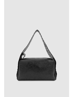 Wuclo Vogia Sabit Askılı Zımba Detaylı Omuz Çantası Siyah