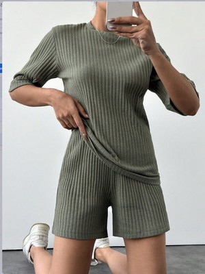 Adisia Kadın Kısa Kollu Bisiklet Yaka Kaşkorse Bluz Şort Ikili Takım