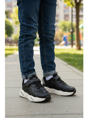 Cool Toti Cilt F Siyah Beyaz Cırtlı Erkek Çocuk Spor Ayakkabı