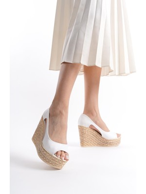 Asmi Shoes Kadın 11 cm Platformlu Dolgu Topuklu Ayakkabı Beyaz Suni Deri Slip-on Tasarım