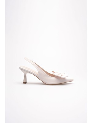 Trendella Bej Fiyonklu Kitten Topuklu Slingback Kadın Ayakkabı TR08MS24B
