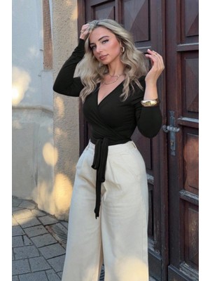 Tarz Cool Kadın Lacivert Kruvaze Yaka Uzun Kollu Bağlamalı Slim Fit Bluz