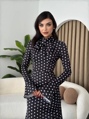 Indispensablely Potenza Puantiyeli Elbise