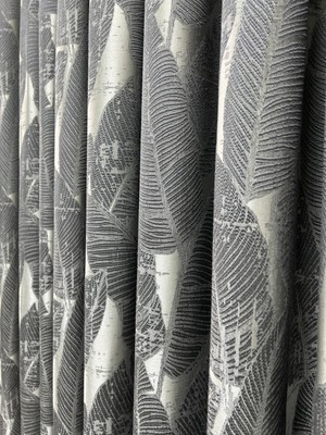 Perde Merkezi Yaprak Gri Silver Fon Perde Salon ve Misafir Odalarına Uygun 1/3 Sık Pileli Tek Kanat Lüks Modern Fon Perde