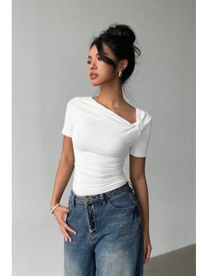 Tarz Cool Kadın Beyaz Çapraz Yaka Kısa Kollu Slim Fit Bluz
