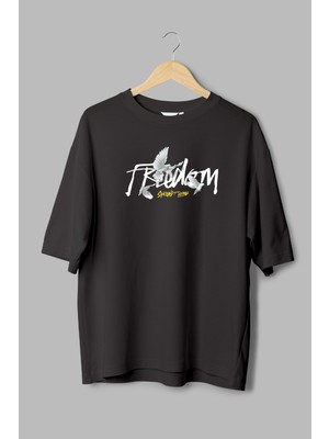 Overoz Freedom Güvercin Baskılı Yarı Oversize Siyah T-Shirt 1124