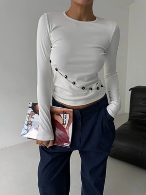 Zemira Asimetrik Alt Detaylı Bluz Beyaz