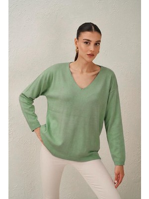 Tena Kadın Çağla V Yaka Salaş Triko Kazak