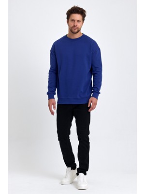 Tarz Cool Erkek Yumuşacık Kumaşlı Regular Fit Yuvarlak Yakalı Sweatshirt
