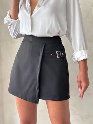 Zemira Kadın Tokalı Şort Etek Siyah S25449