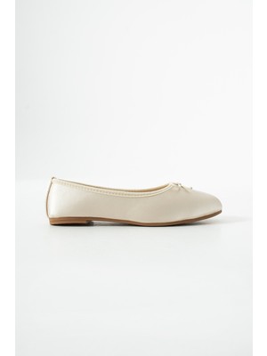 Friend & Trend Saten Kumaş Fiyonk Detay Babet  Alçak Taban Günlük Kadın Ayakkabı