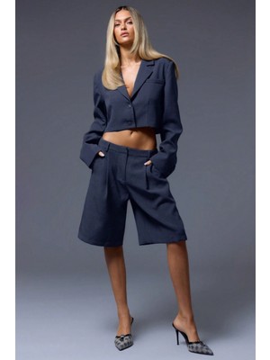 Tarz Cool Pileli Kadın Bermuda Şort