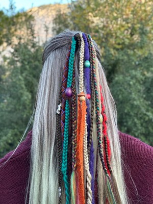 Örük Evi Afrika Örgüsü Uyumlu Rasta Saç Tokası – Festival Stili